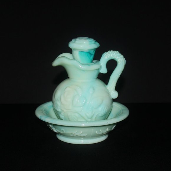 Avon Jadeite Pitcher and Basin | Vintage Avon Foaming Bath Oil Set - Picture 7 of 10